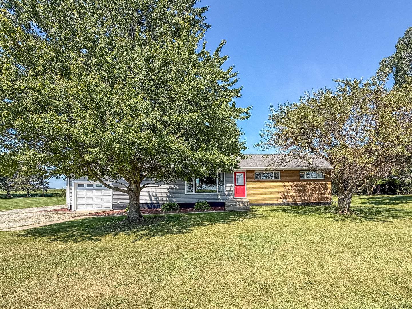2066 County Road 3000, Rantoul, IL 61866