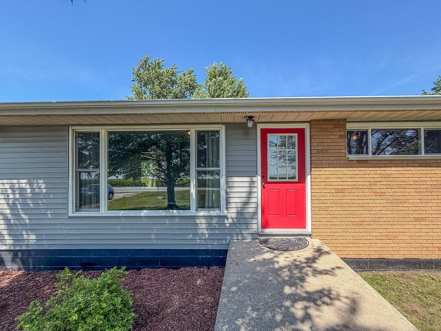 2066 County Road 3000, Rantoul, IL 61866
