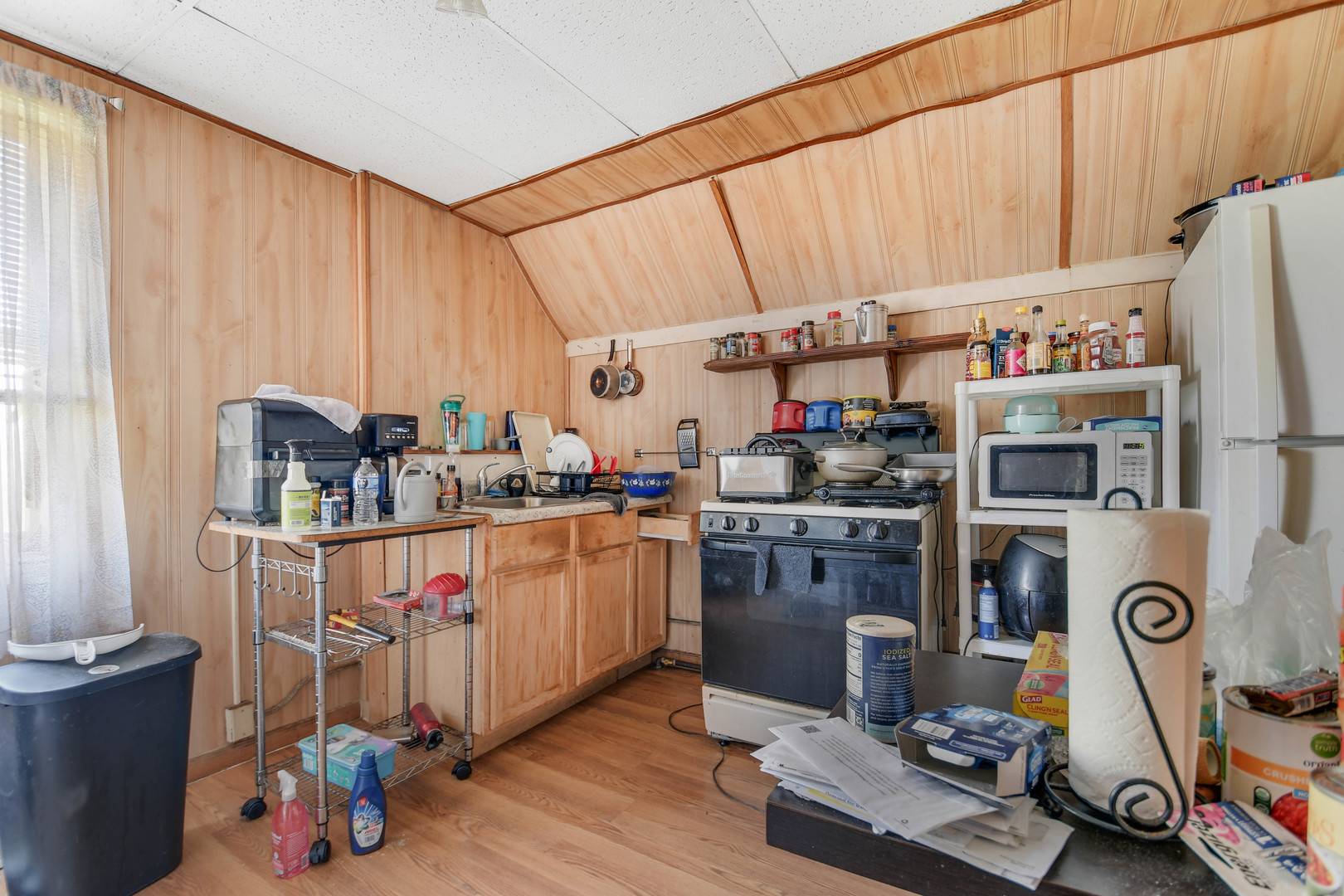 25 W 21st ST, Chicago Heights, IL 60411