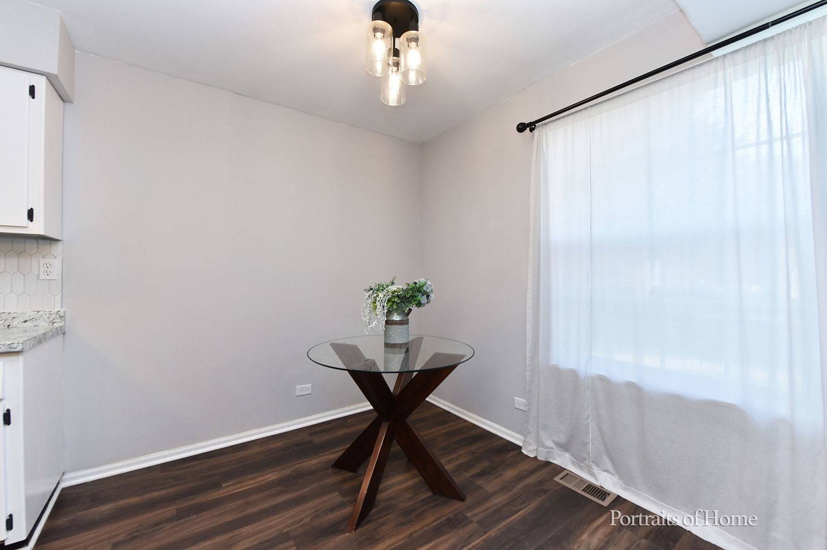 1618 Timber TRL #11C, Wheaton, IL 60189