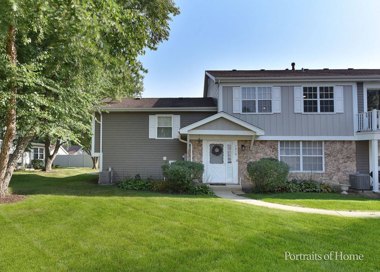 1618 Timber TRL #11C, Wheaton, IL 60189