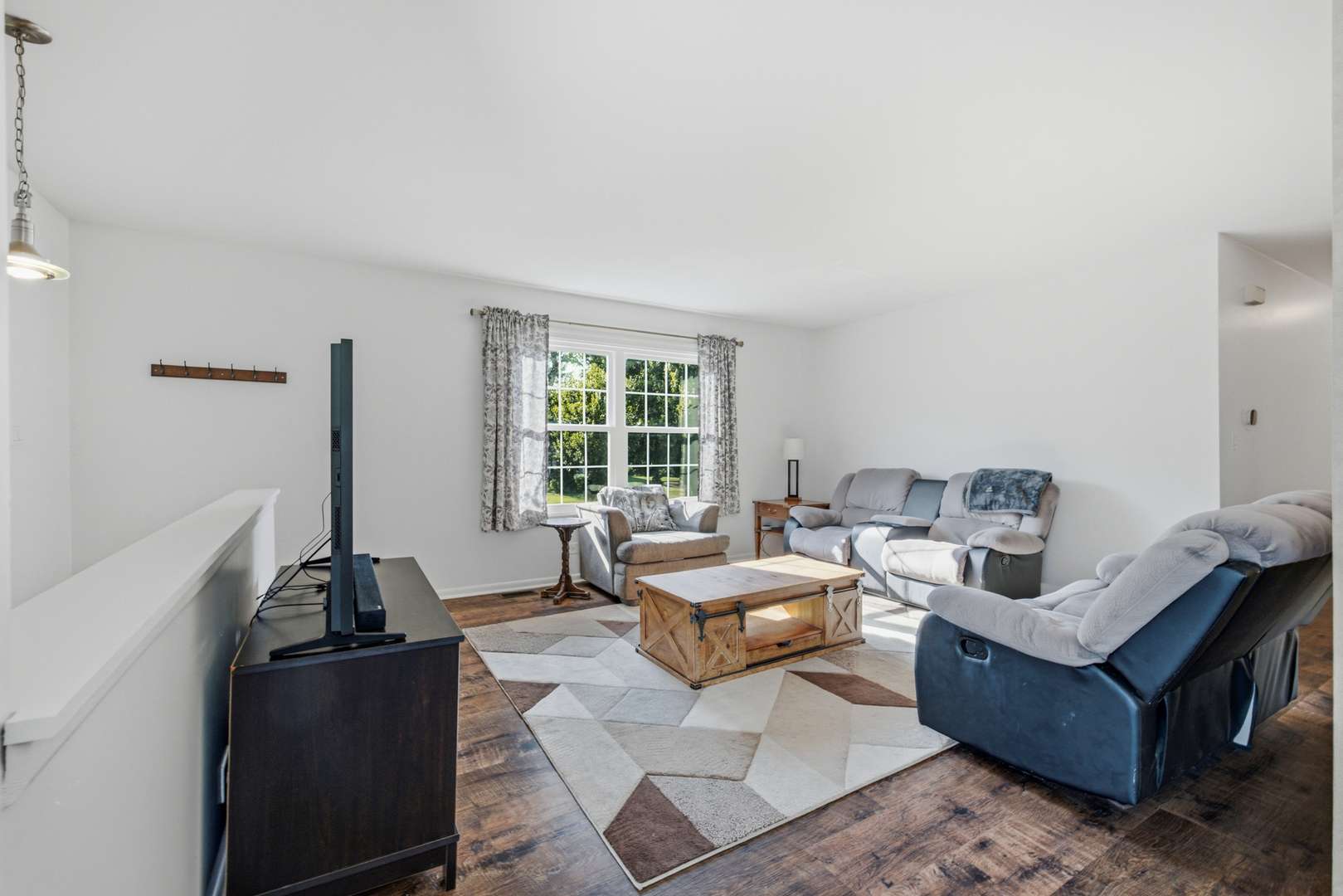 1645 Timber TRL #D, Wheaton, IL 60189
