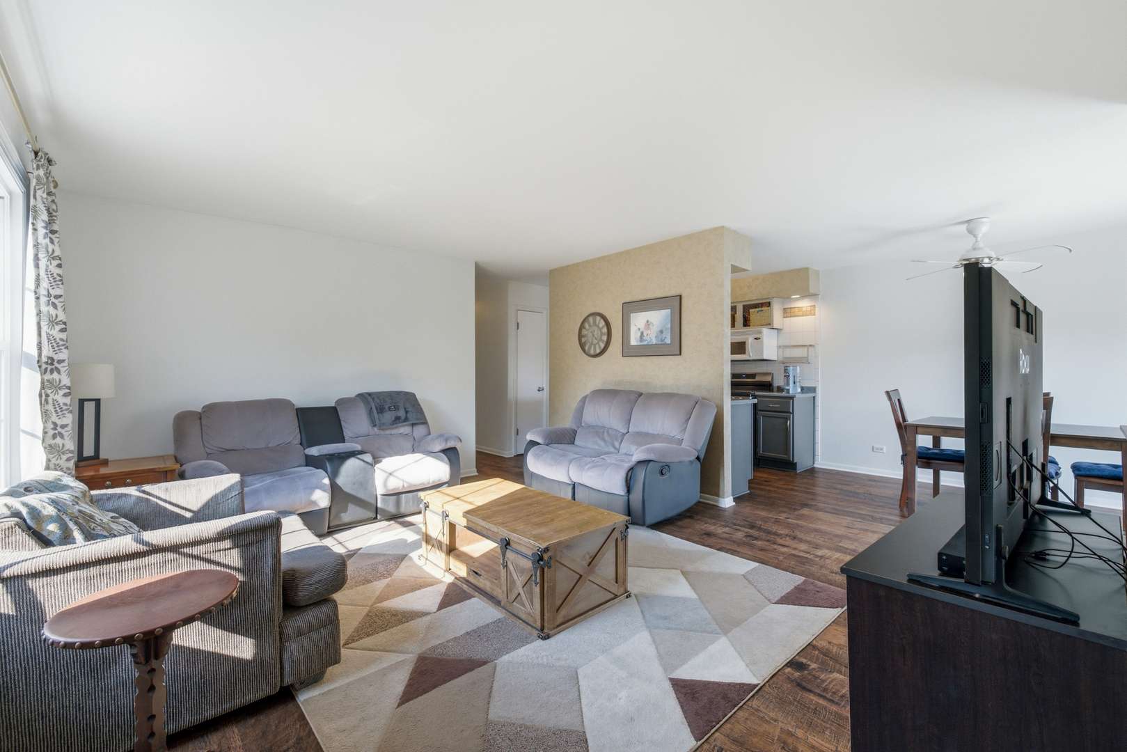 1645 Timber TRL #D, Wheaton, IL 60189