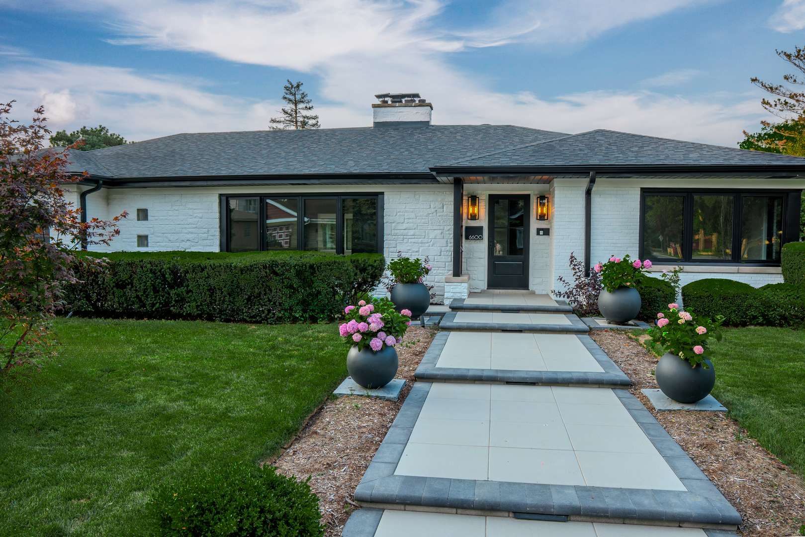 6600 N Kenton AVE, Lincolnwood, IL 60712