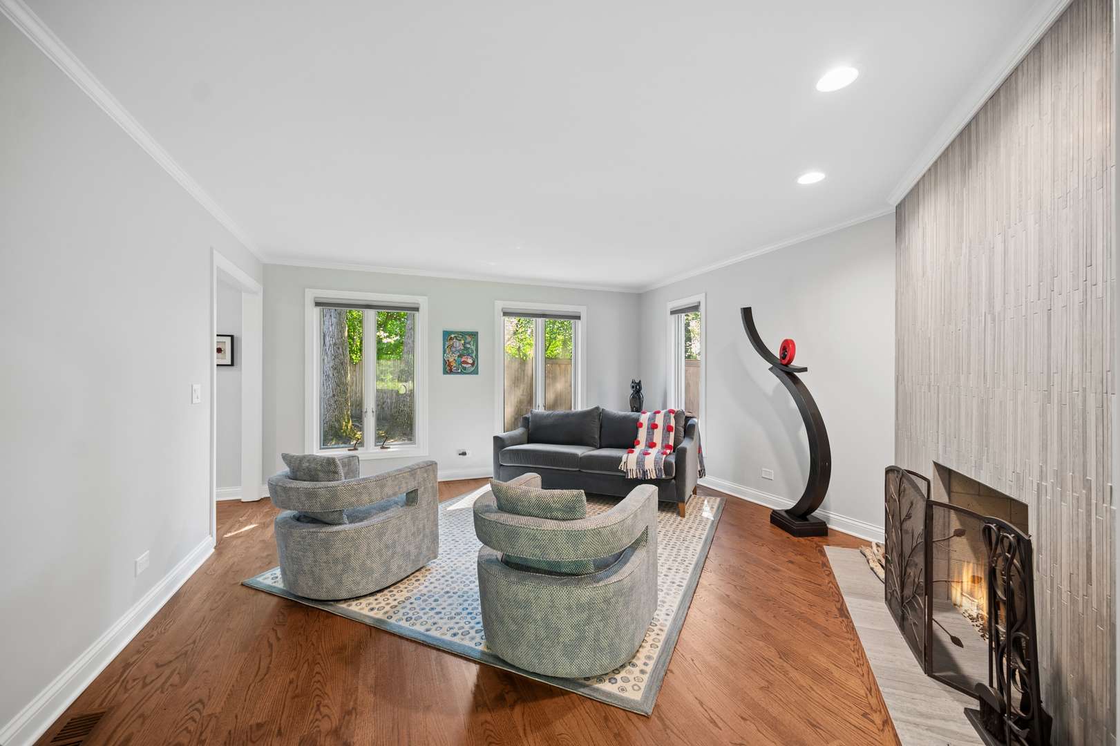 723 Detamble AVE, Highland Park, IL 60035