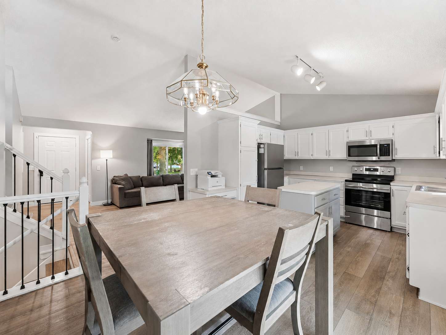 10920 Xeon ST NW, Coon Rapids, MN 55433