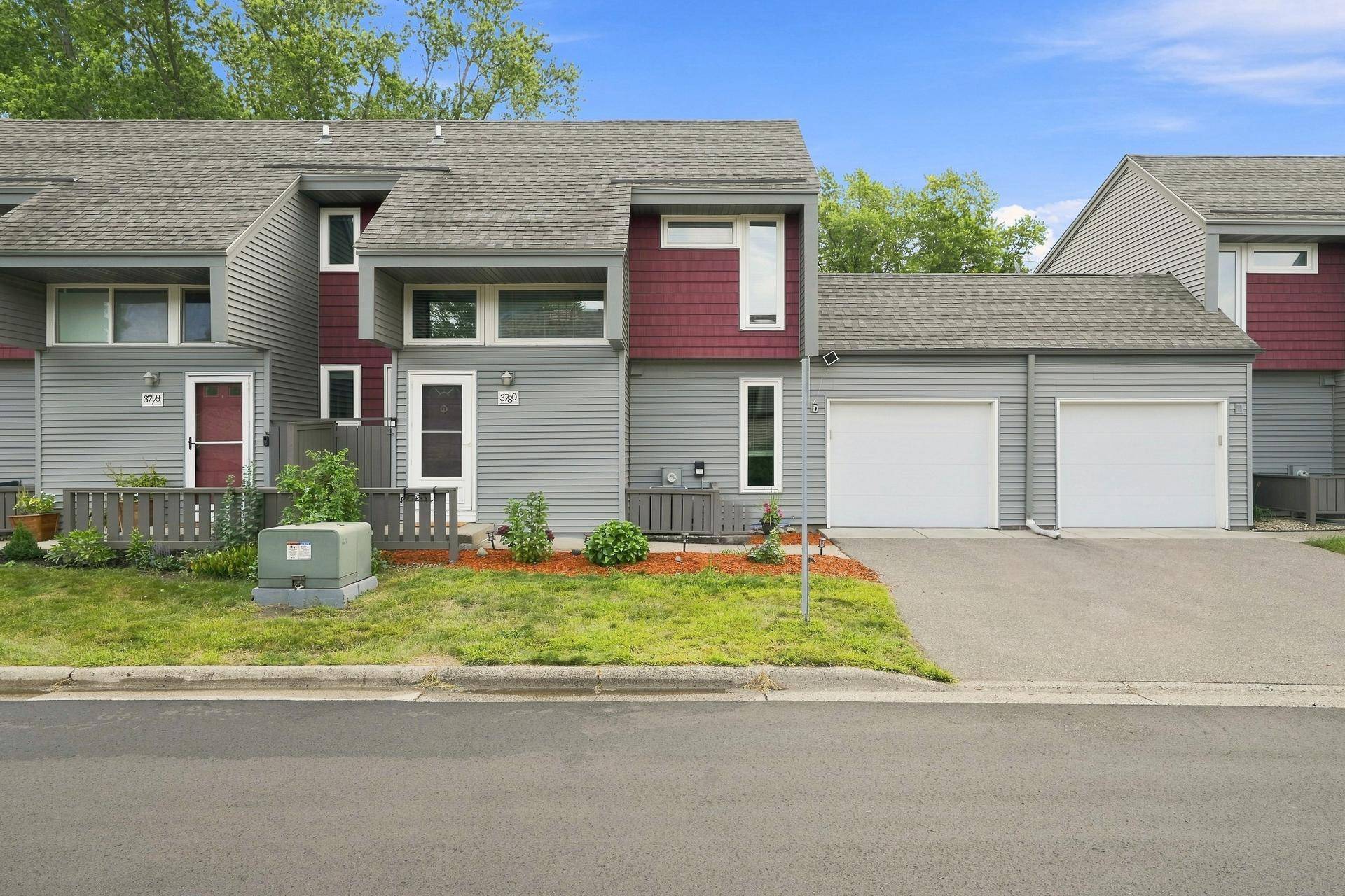 3780 Red Robin LN, Eagan, MN 55122
