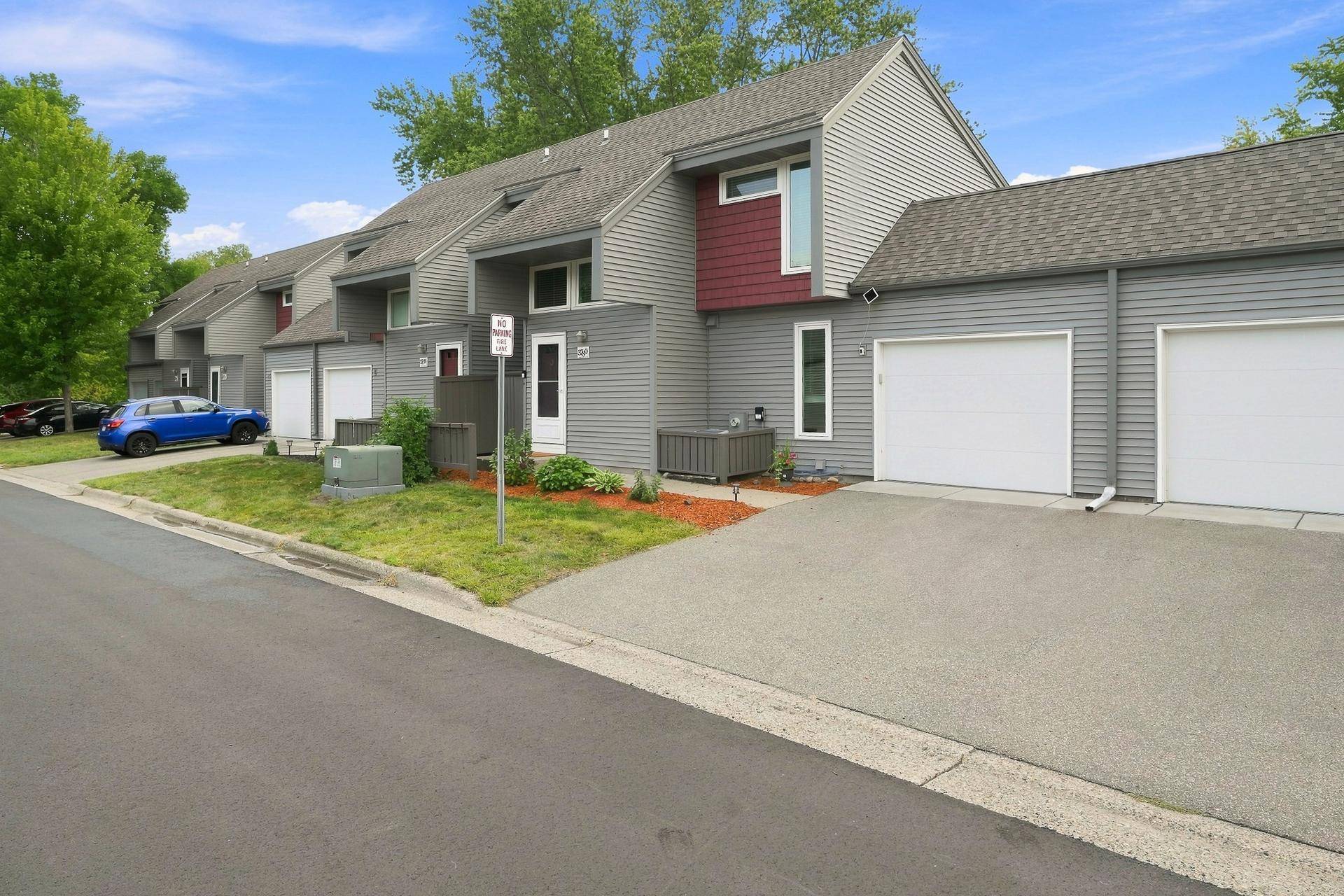3780 Red Robin LN, Eagan, MN 55122