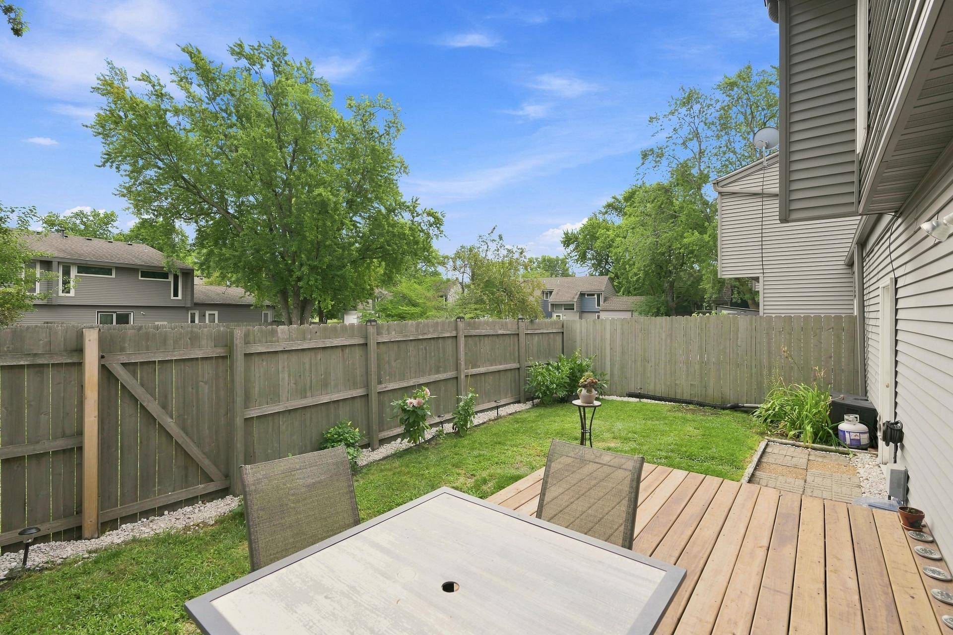 3780 Red Robin LN, Eagan, MN 55122