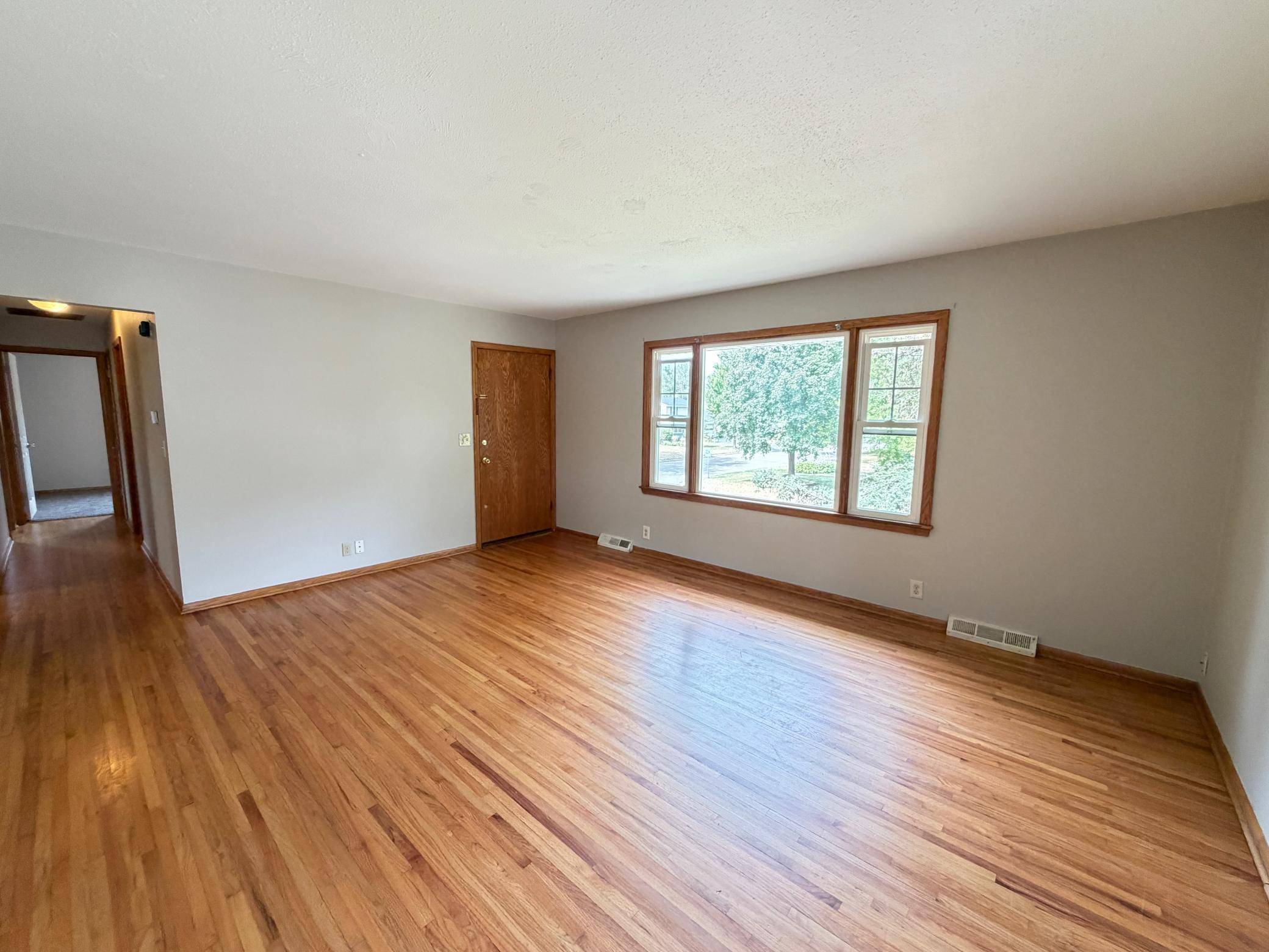 421 W 74th ST, Richfield, MN 55423