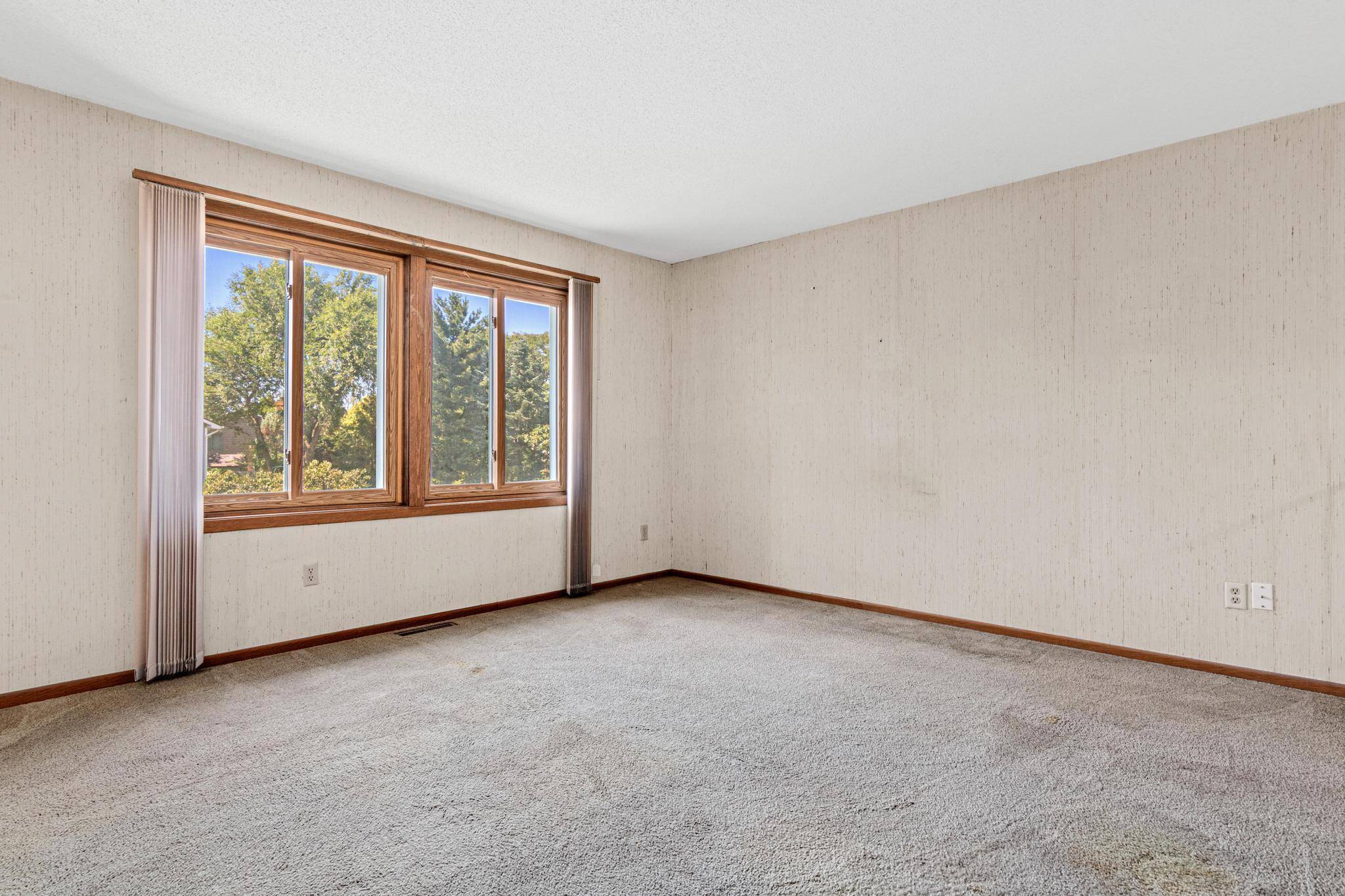 5235 Unity CT, Crystal, MN 55429