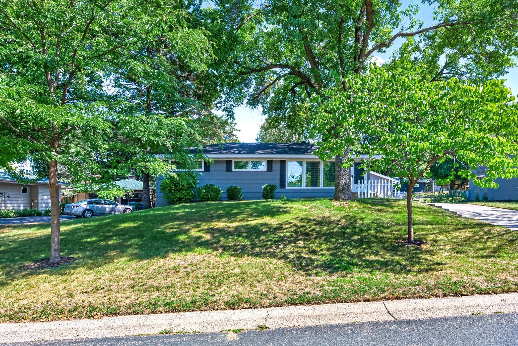 245 17th AVE NW, New Brighton, MN 55112