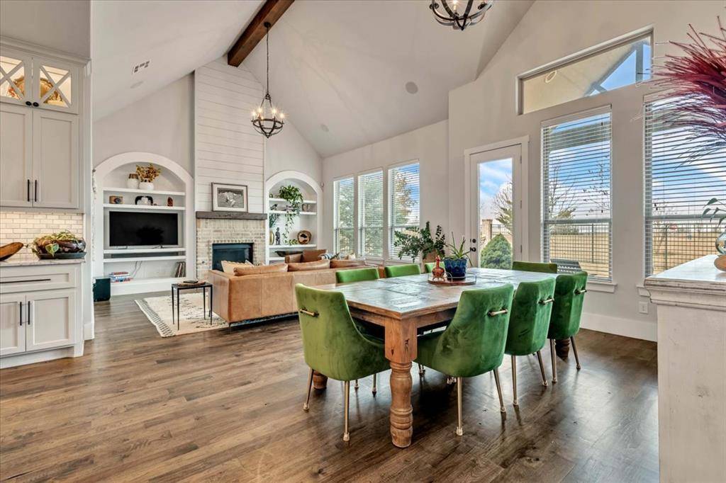 217 Pont Julienn CT, Edmond, OK 73034