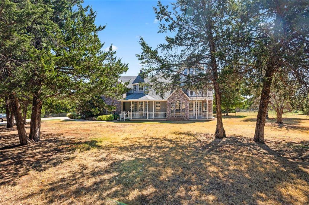 9948 Fawn Hollow RD, Mustang, OK 73064