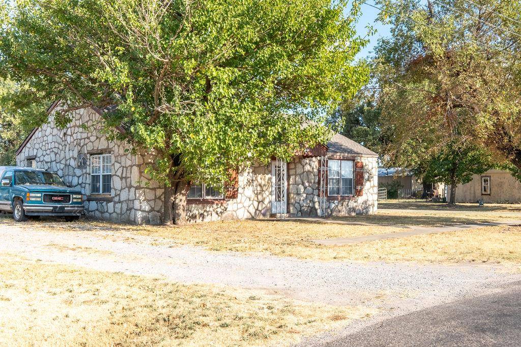 202 N Elm AVE, Union City, OK 73090
