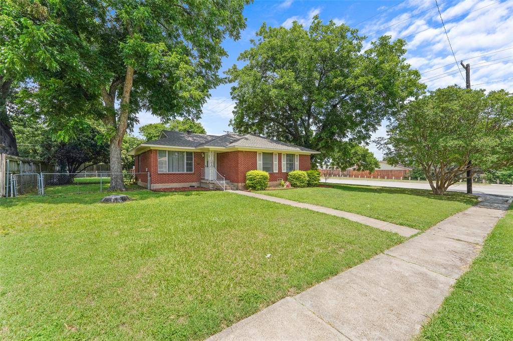 2829 Tolosa Drive, Dallas, TX 75228