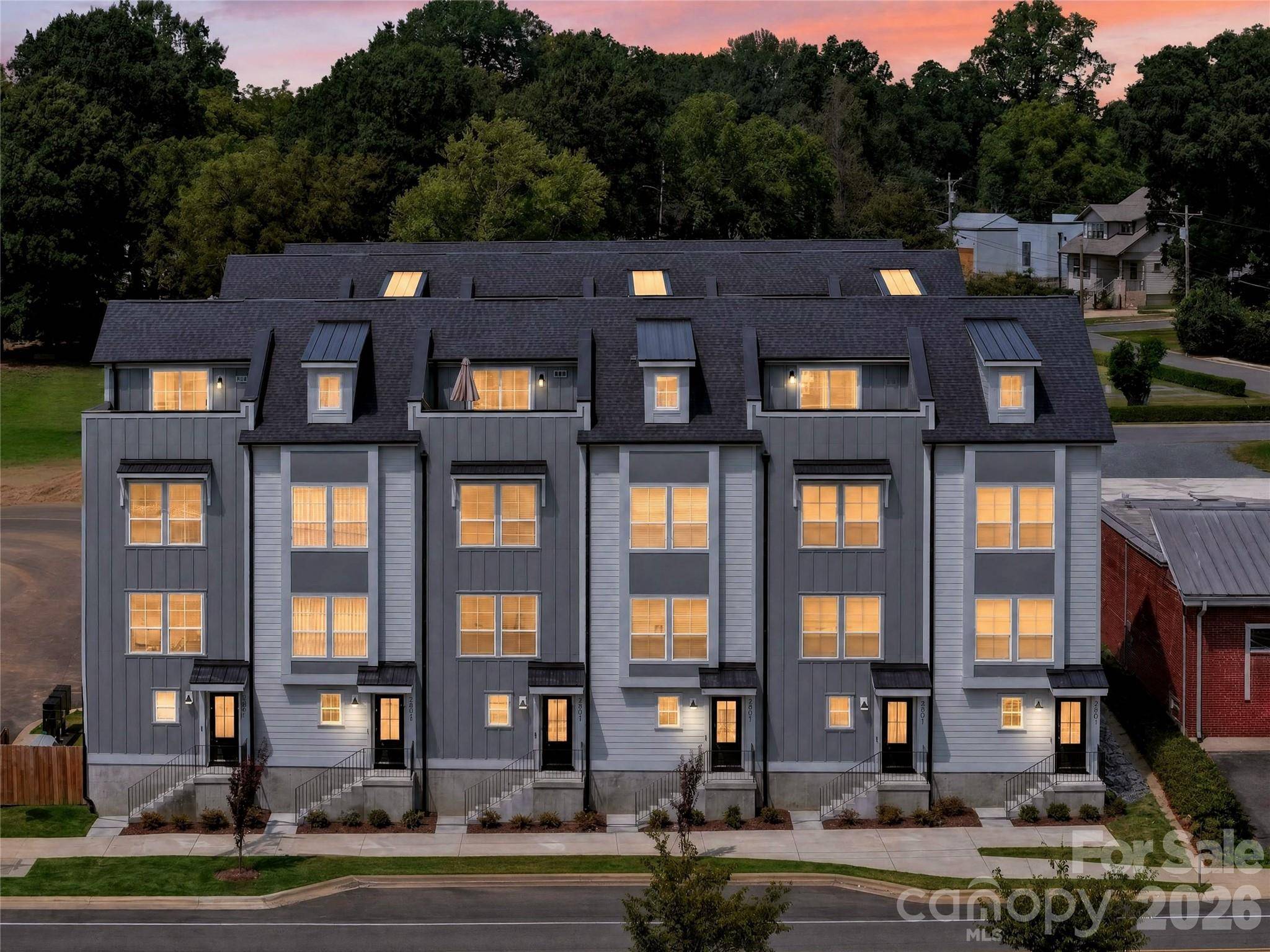 3002 Casting ST #24, Charlotte, NC 28206