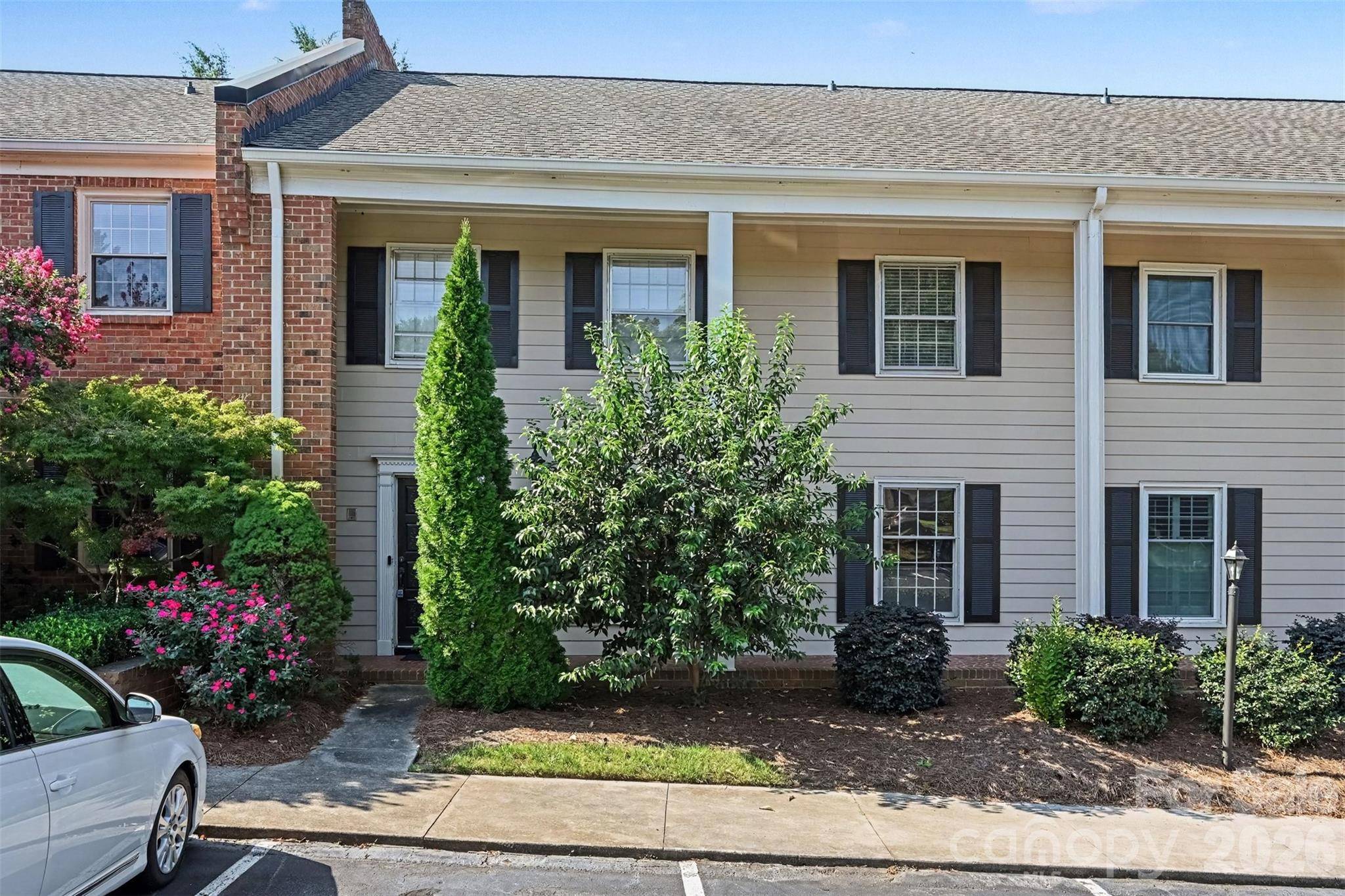 6727 Constitution LN, Charlotte, NC 28210