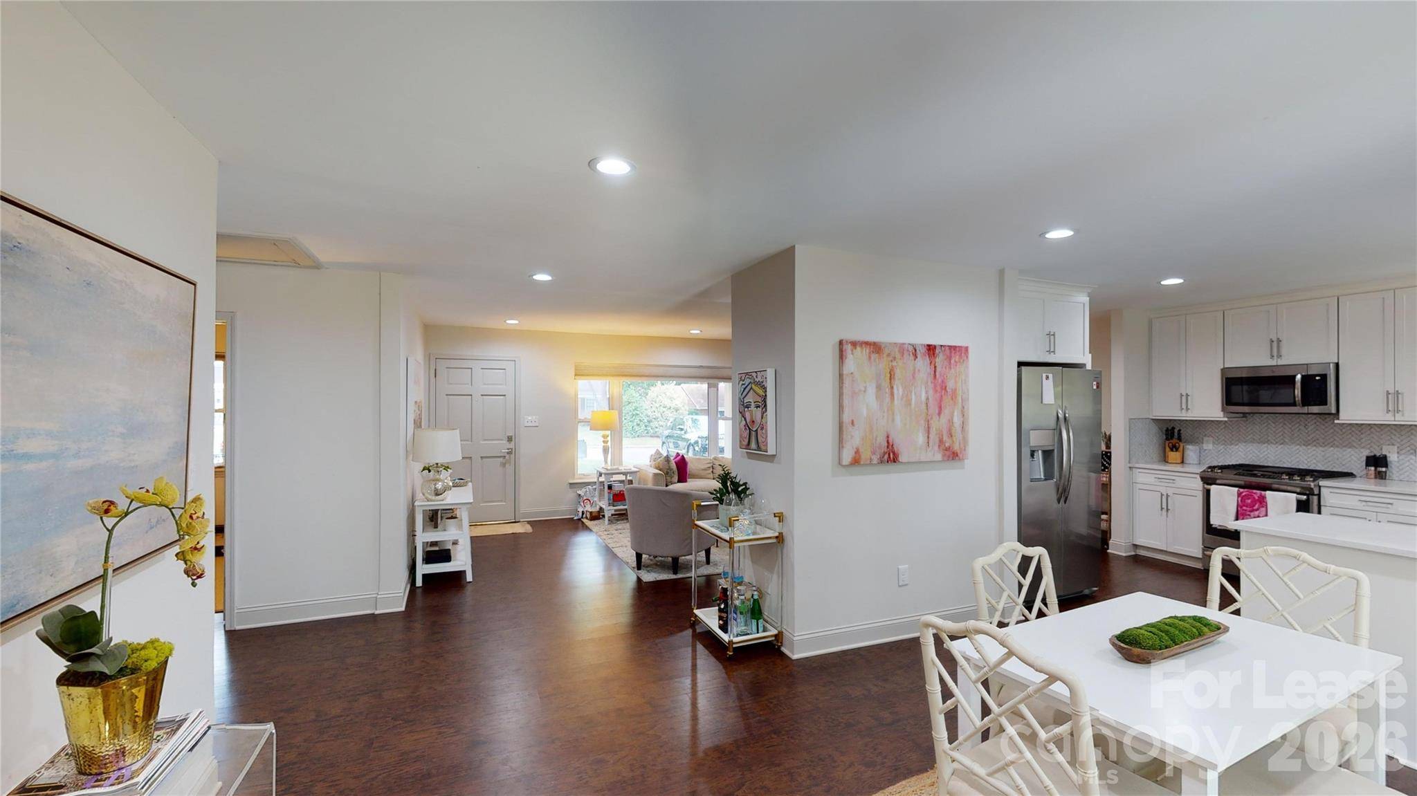 1329 Mockingbird LN, Charlotte, NC 28209