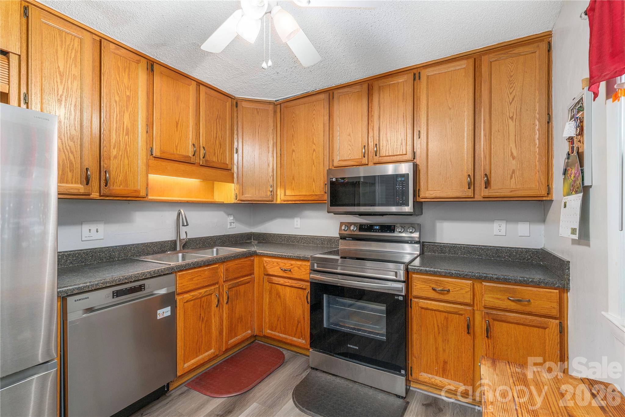 11 Maple Ridge LN, Asheville, NC 28806