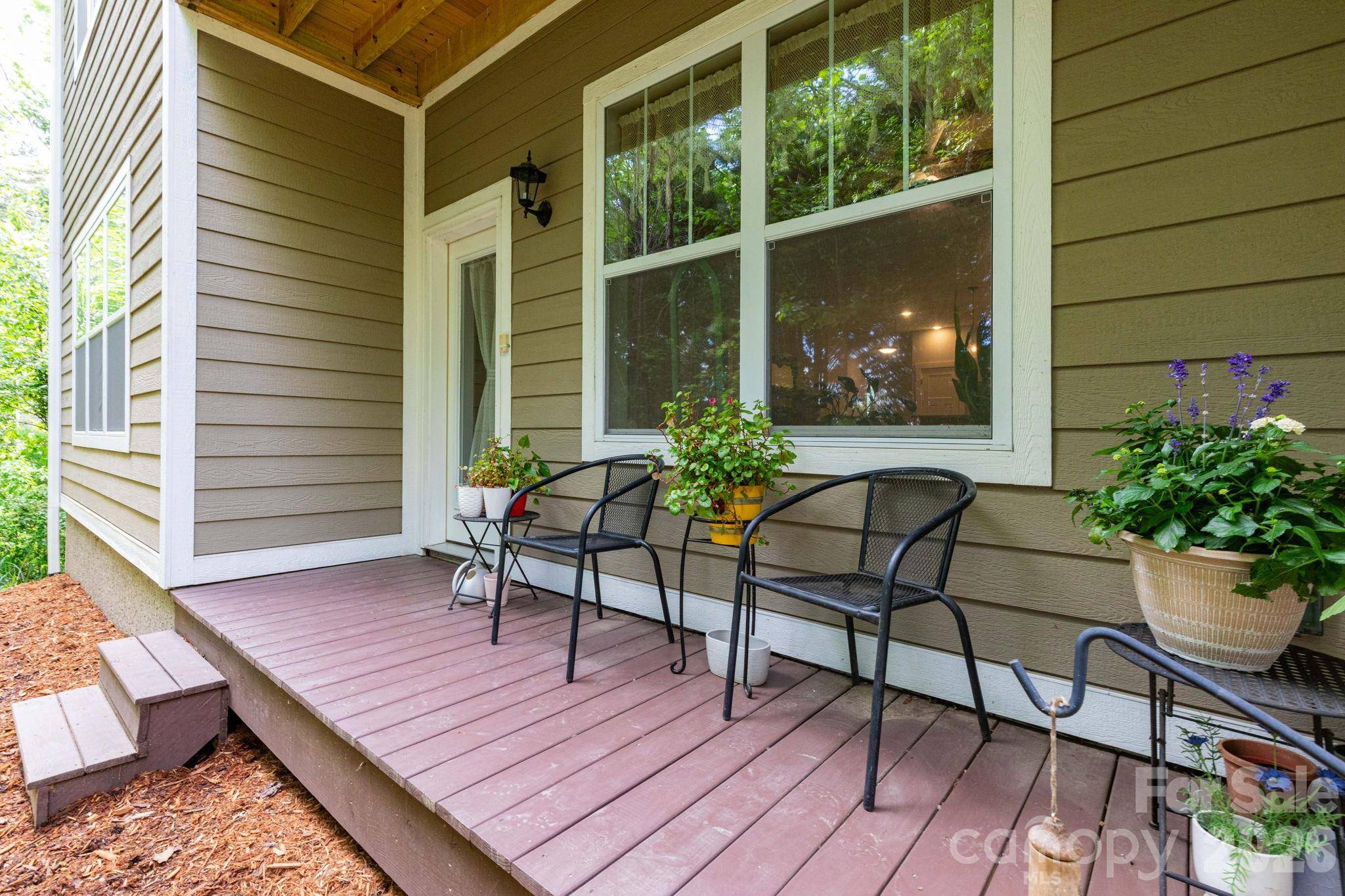 138 Foxden DR #102, Fletcher, NC 28732