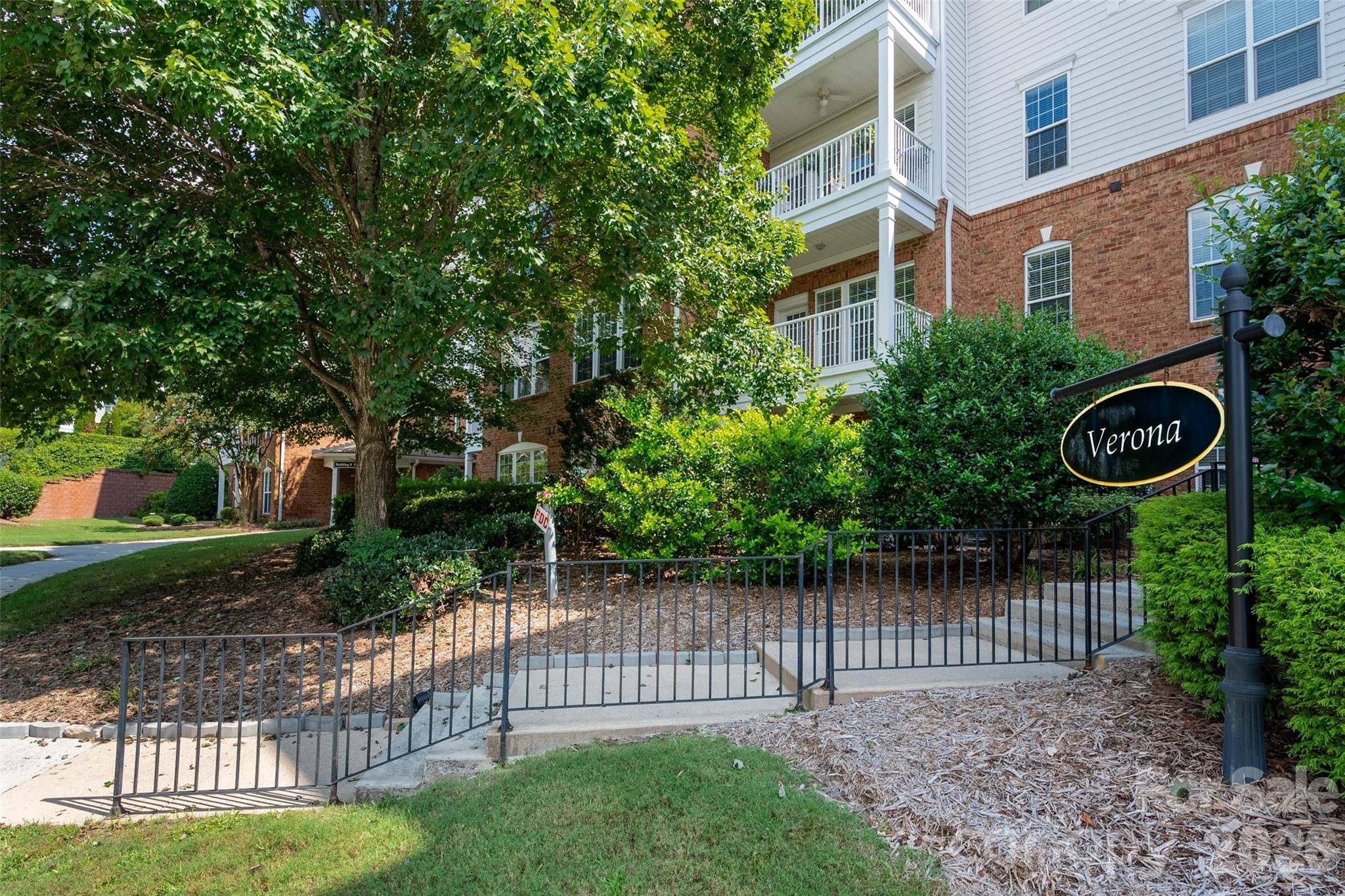 11530 Costigan LN, Charlotte, NC 28277