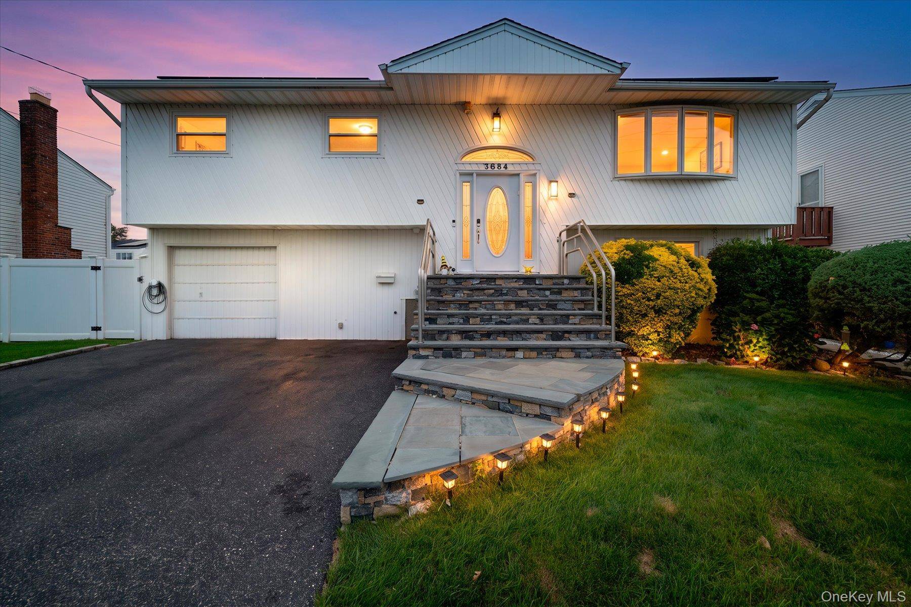 3684 Oceanside RD, Oceanside, NY 11572