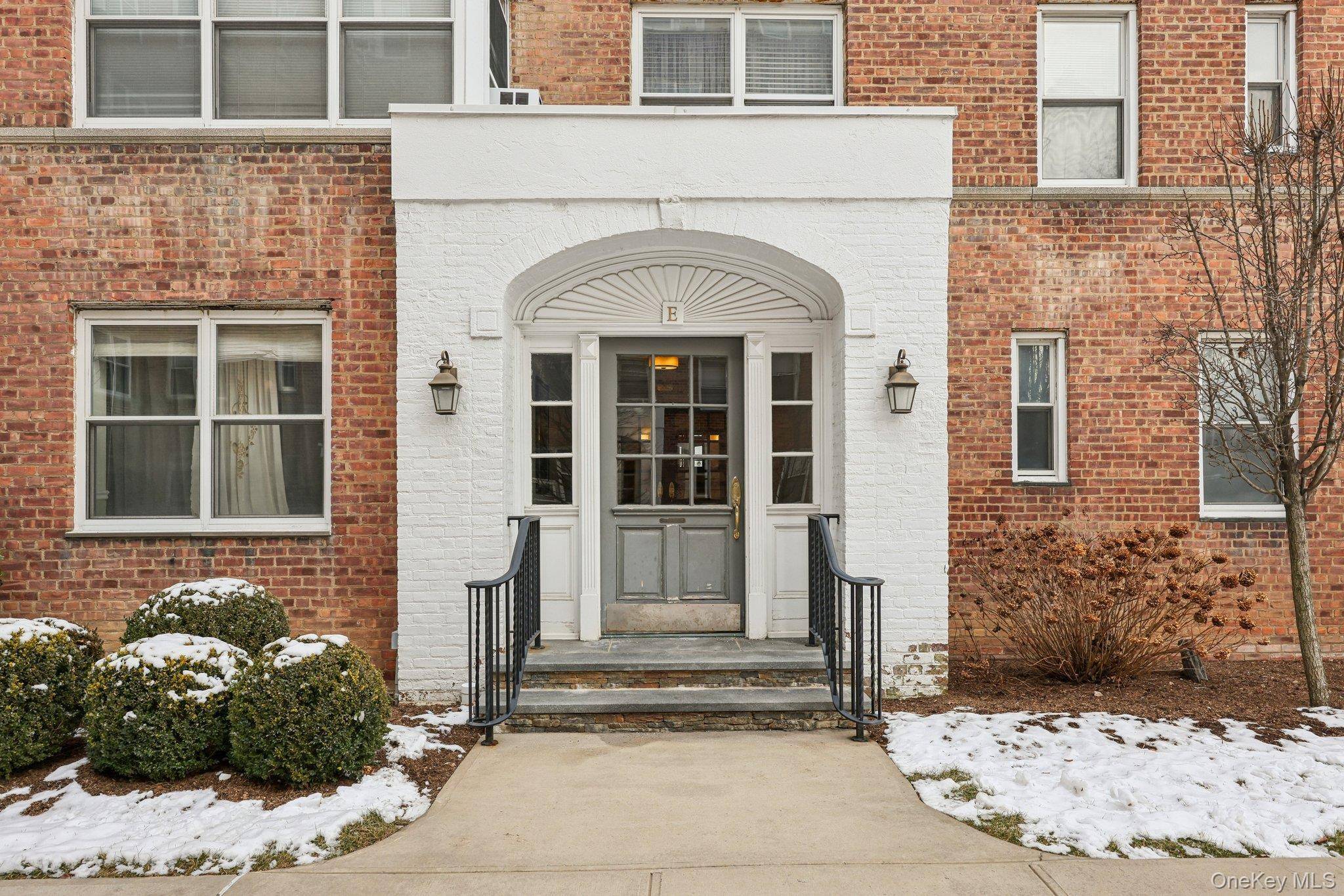 1 Bronxville RD #3S, Bronxville, NY 10708