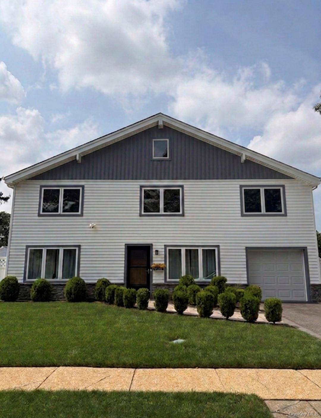 1726 Lehigh RD, Wantagh, NY 11793
