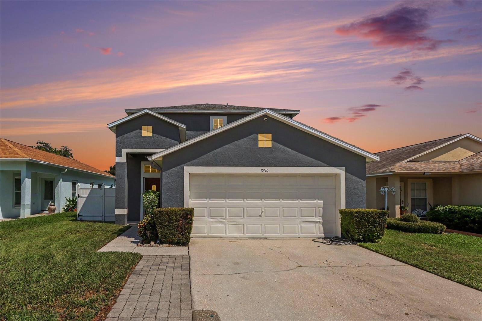 8910 BRIDGEFORD OAKS DR, Temple Terrace, FL 33637