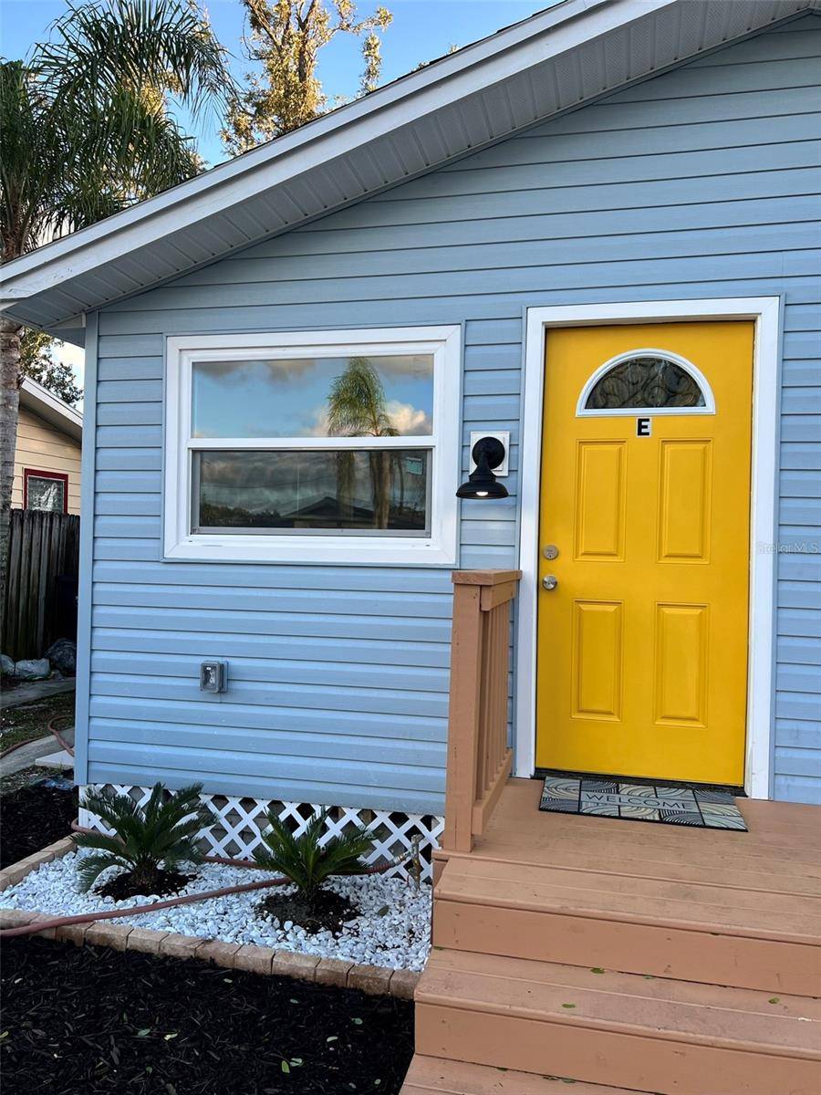 3810 N 45 TH AV #E, St Petersburg, FL 33714
