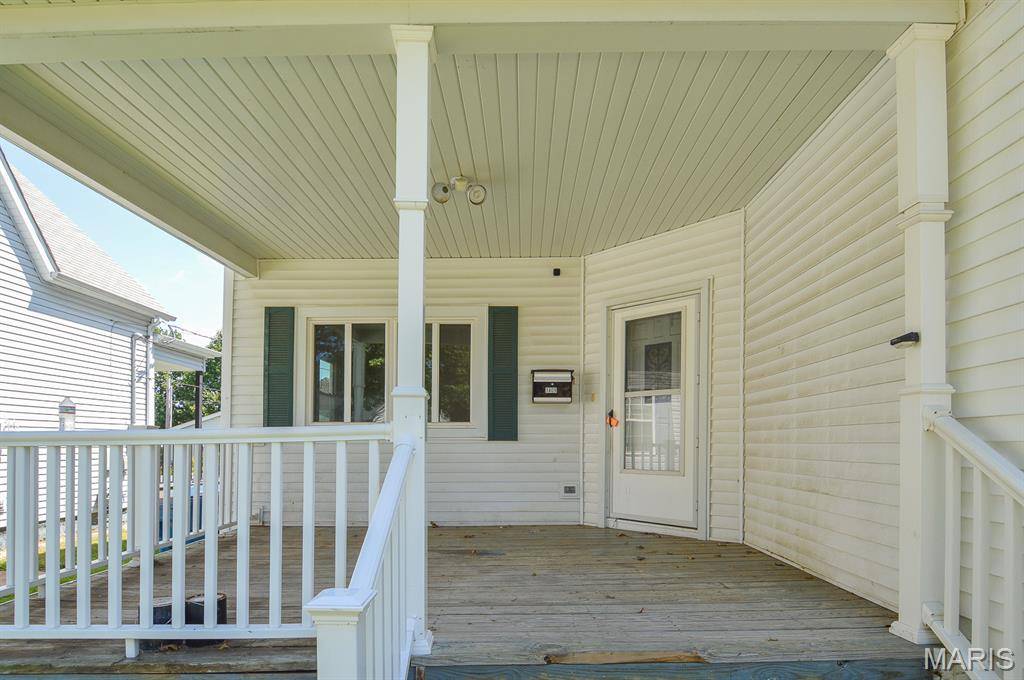 1409 Lemon ST, Highland, IL 62249