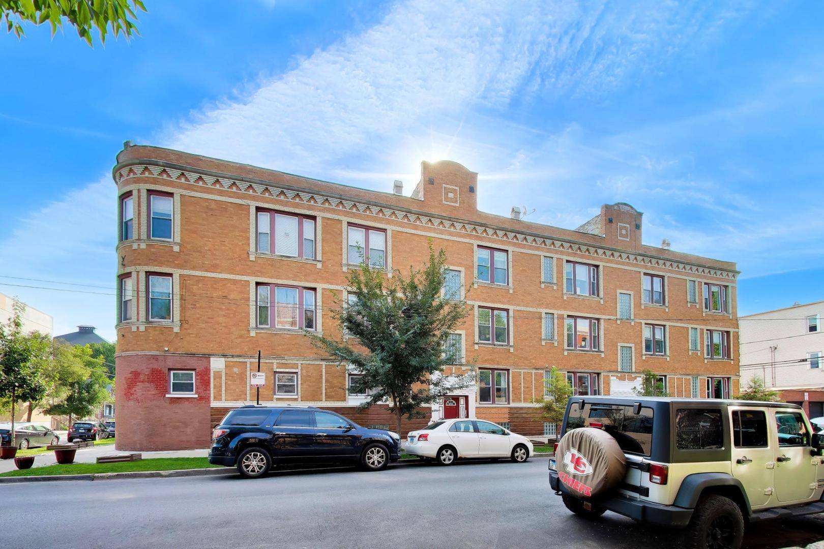 1351 N Washtenaw AVE #1, Chicago, IL 60622