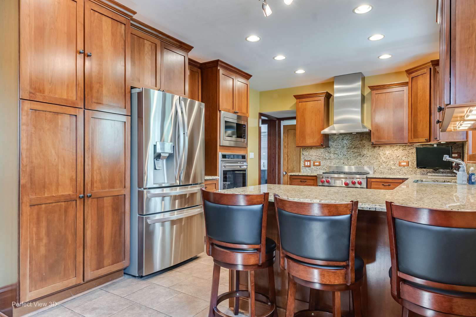 6100 N Mason AVE, Chicago, IL 60646
