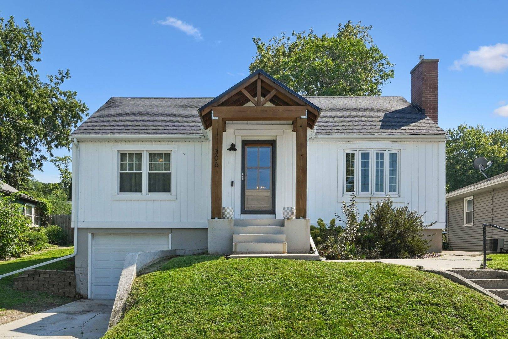 306 N Main ST, Port Byron, IL 61275