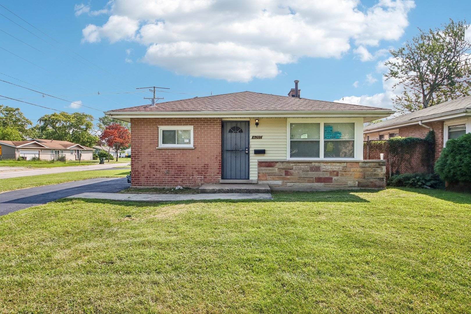 16207 Marshfield AVE, Markham, IL 60428