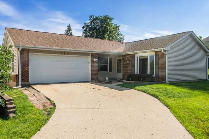 182 Hastings Mill RD, Streamwood, IL 60107