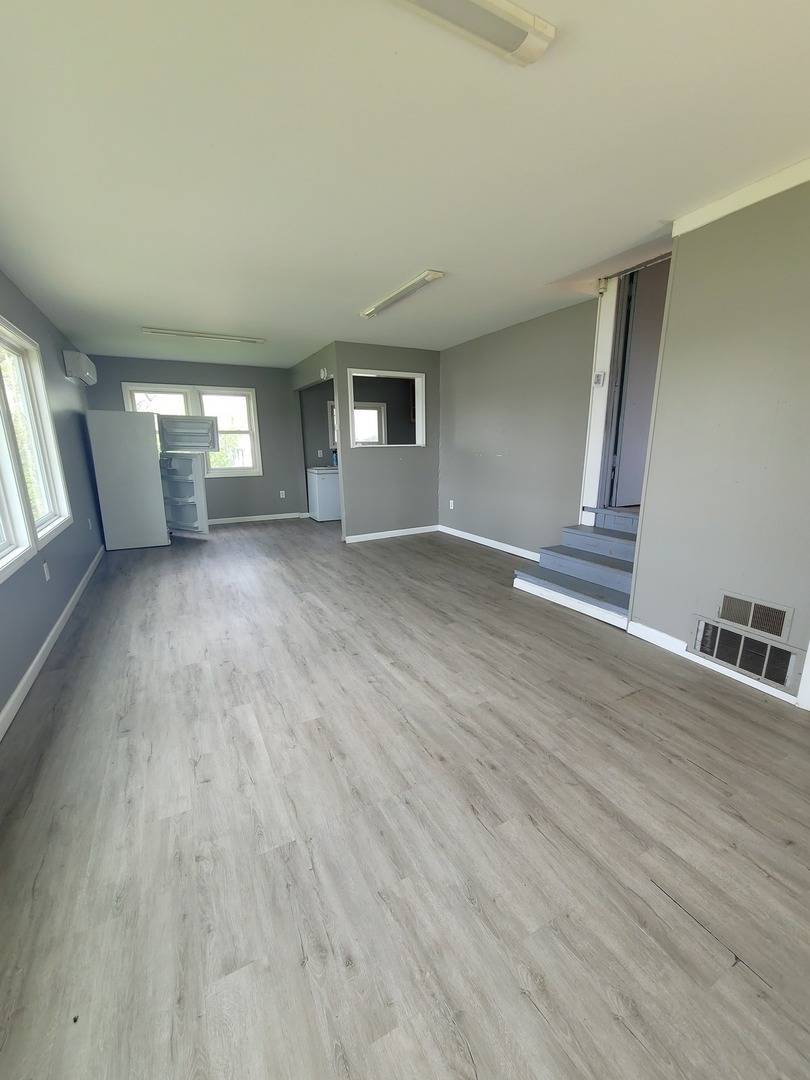2365 S High ST, Port Byron, IL 61275