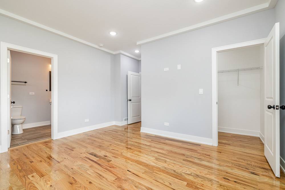 6334 S Langley AVE #3, Chicago, IL 60637