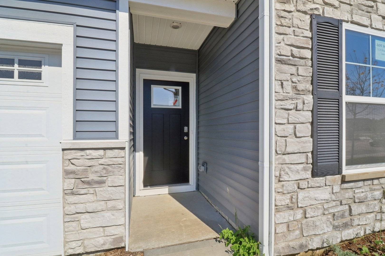1145 Wood Lily LN, Bartlett, IL 60103