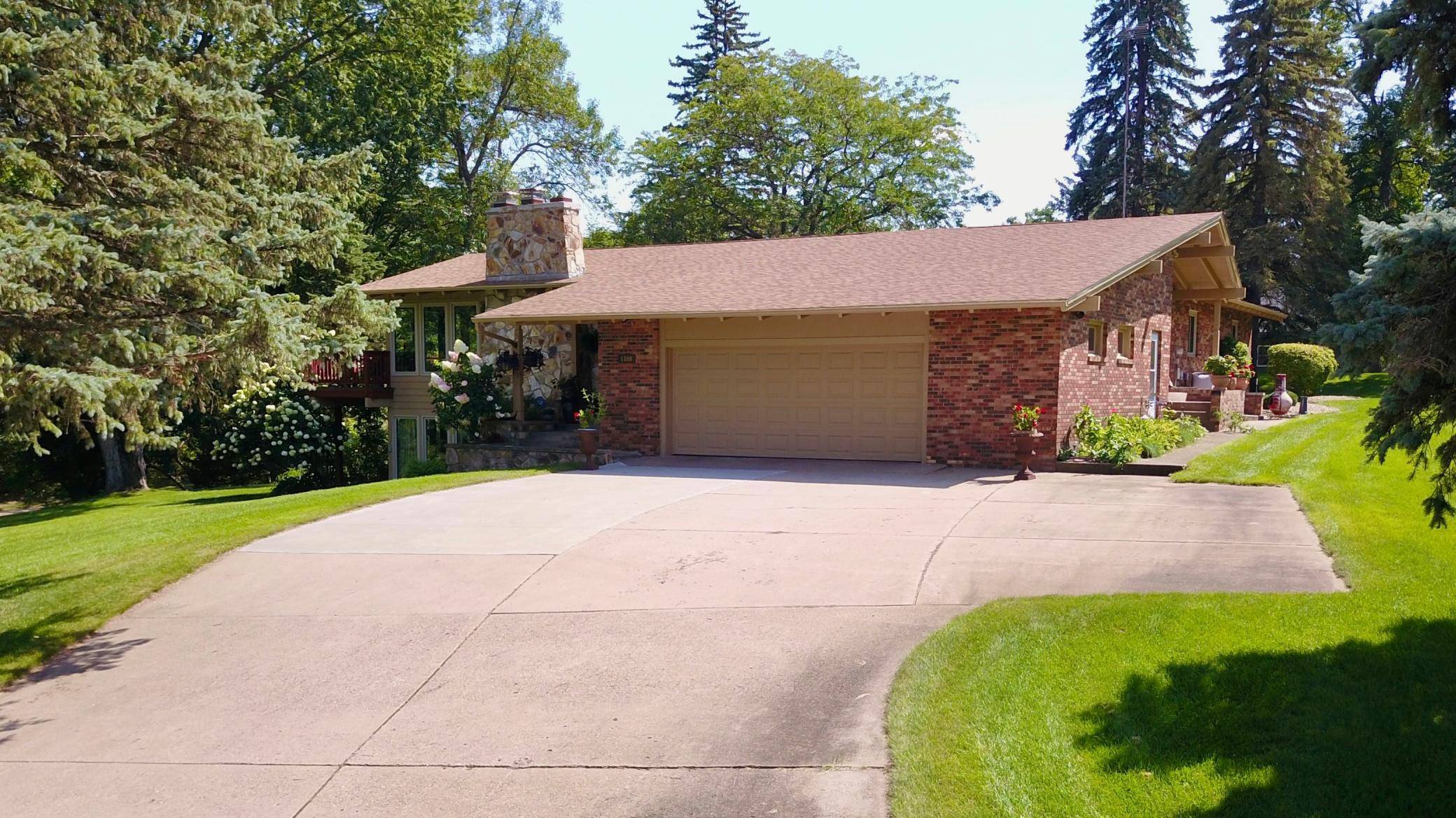 1800 Linda LN, Saint Cloud, MN 56301