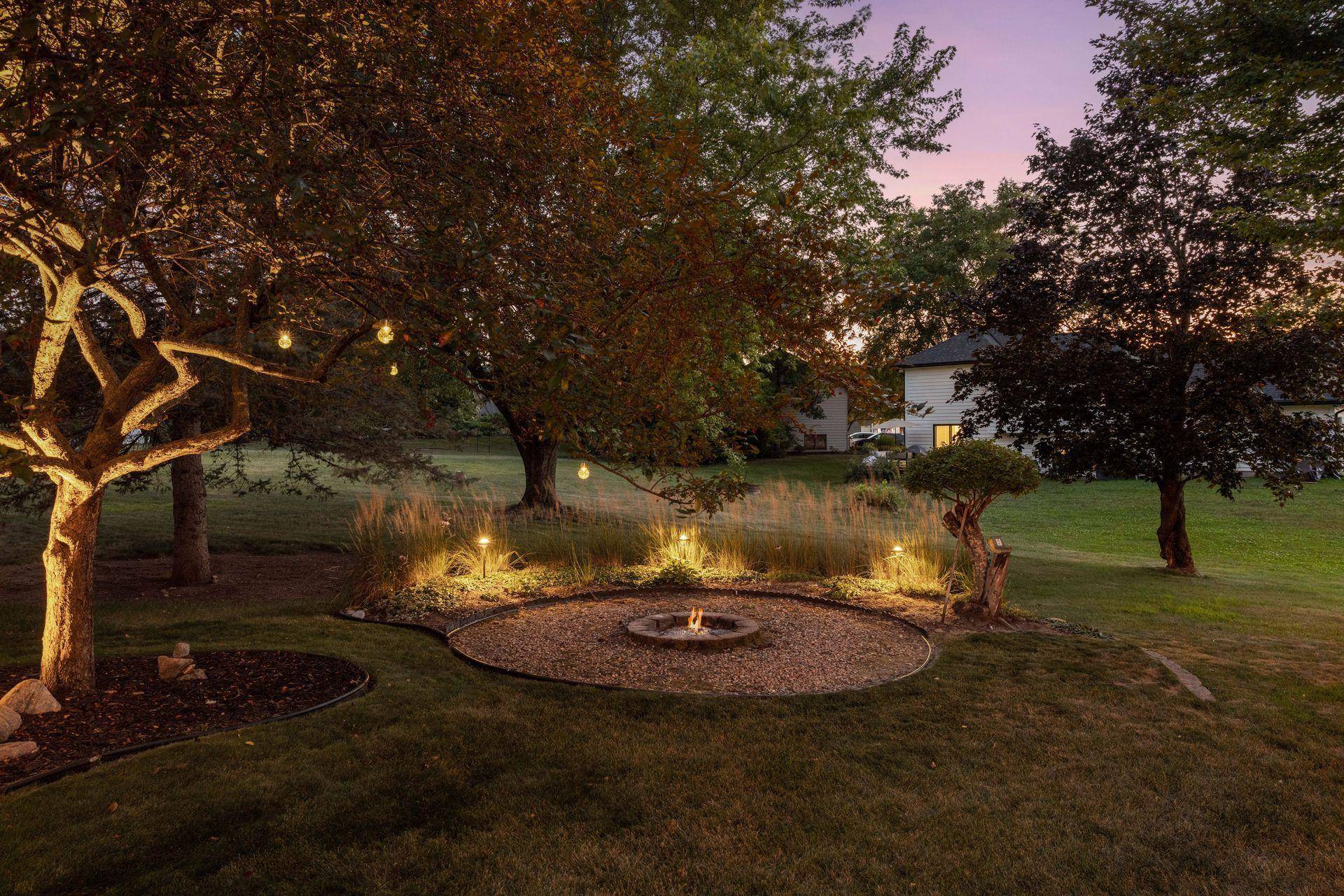 1736 White Oak DR, Chaska, MN 55318
