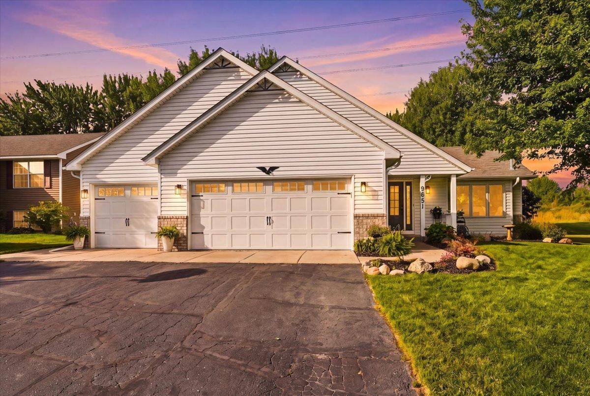 9651 78th ST, Cottage Grove, MN 55016