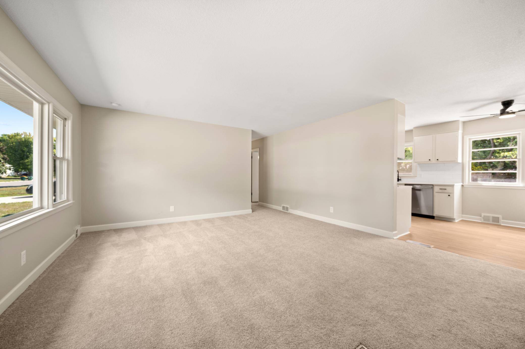 6809 Dudley AVE N, Crystal, MN 55428