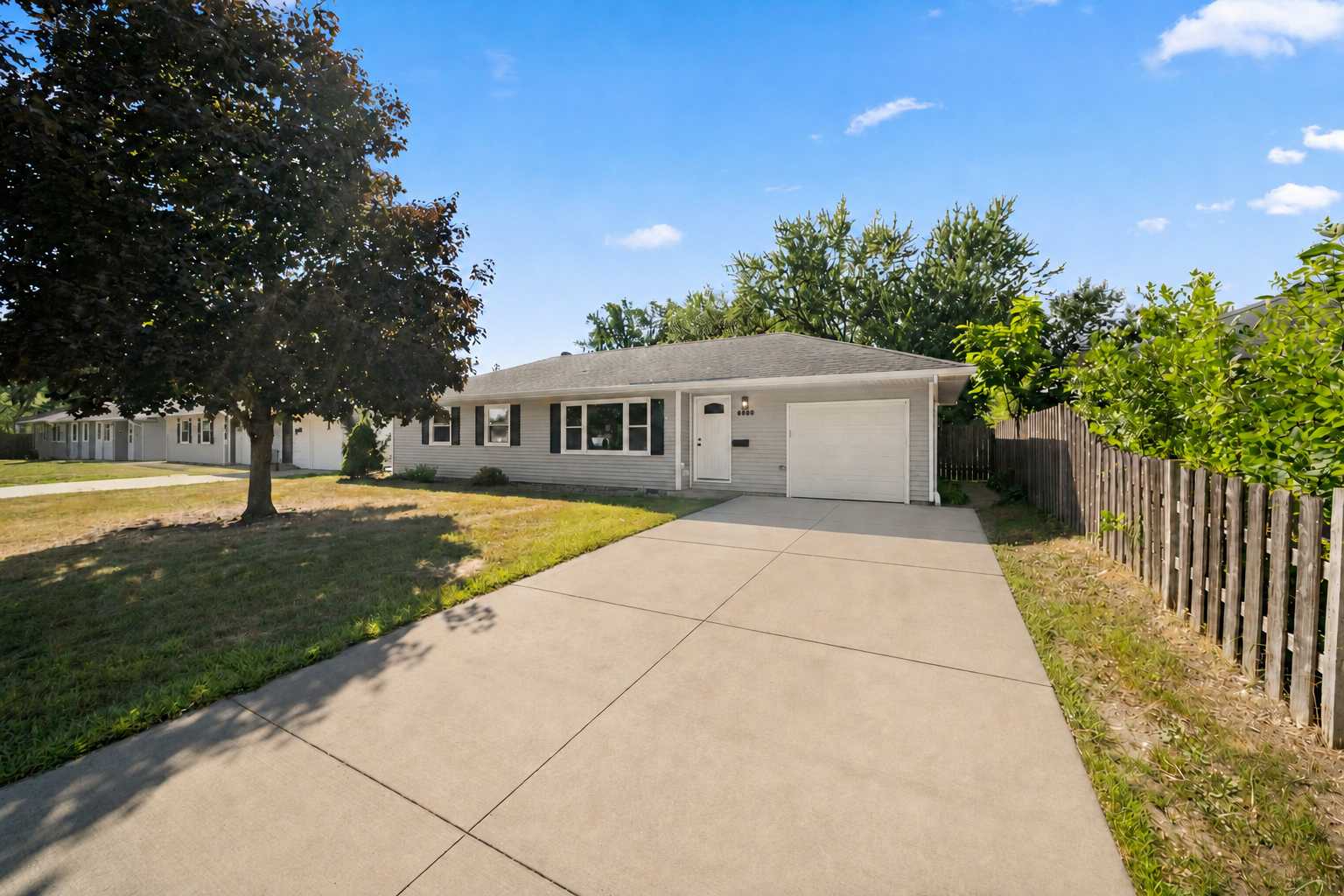 6809 Dudley AVE N, Crystal, MN 55428