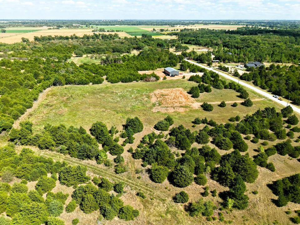 106 Pearl LN, Bethel Acres, OK 74801