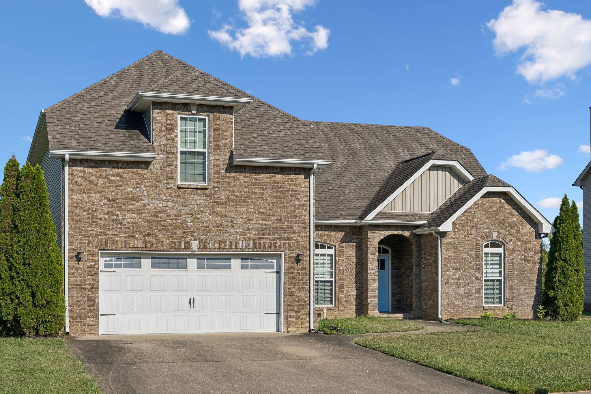 1057 Willow Cir, Clarksville, TN 37043
