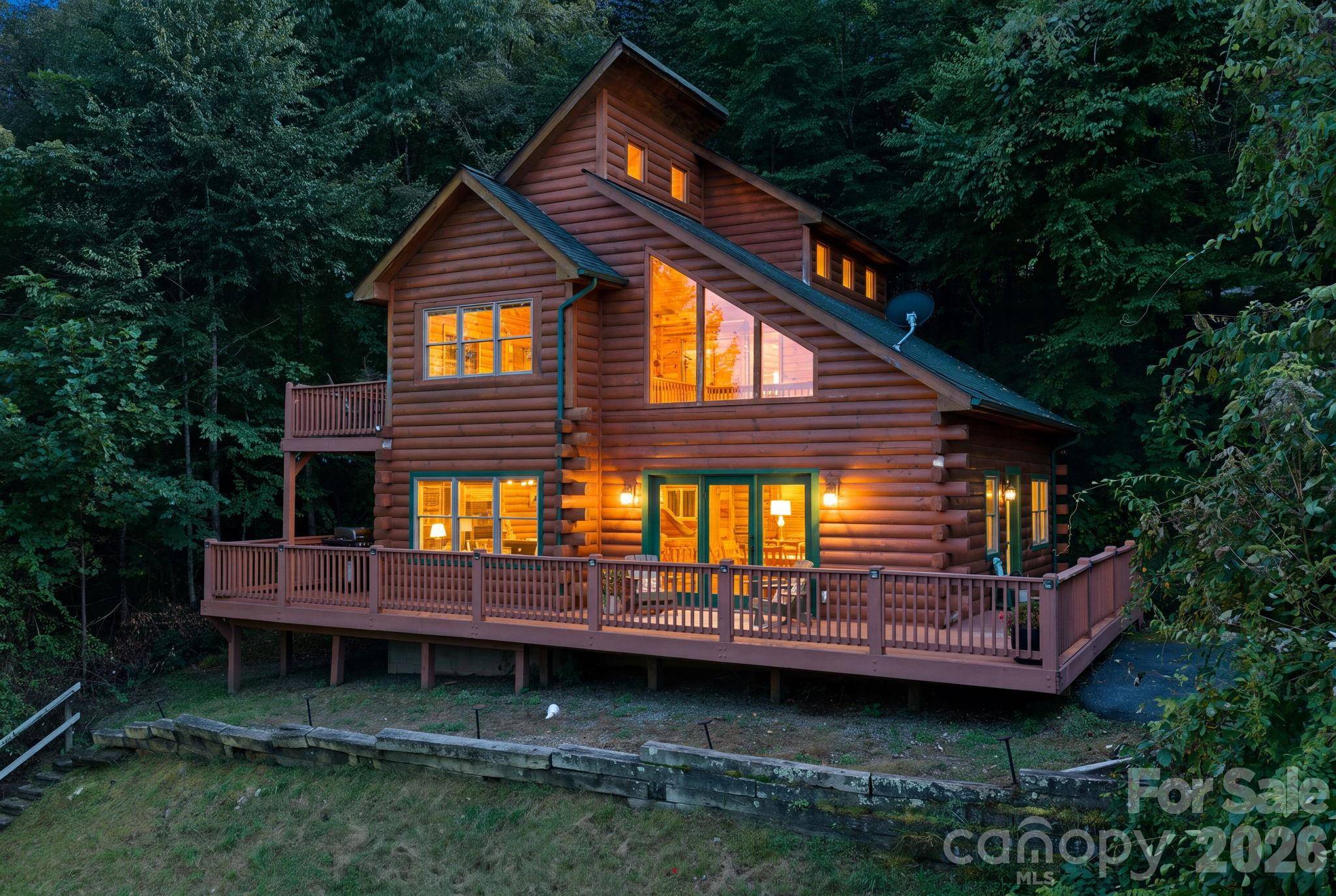 291 Appalachian TRL, Maggie Valley, NC 28751