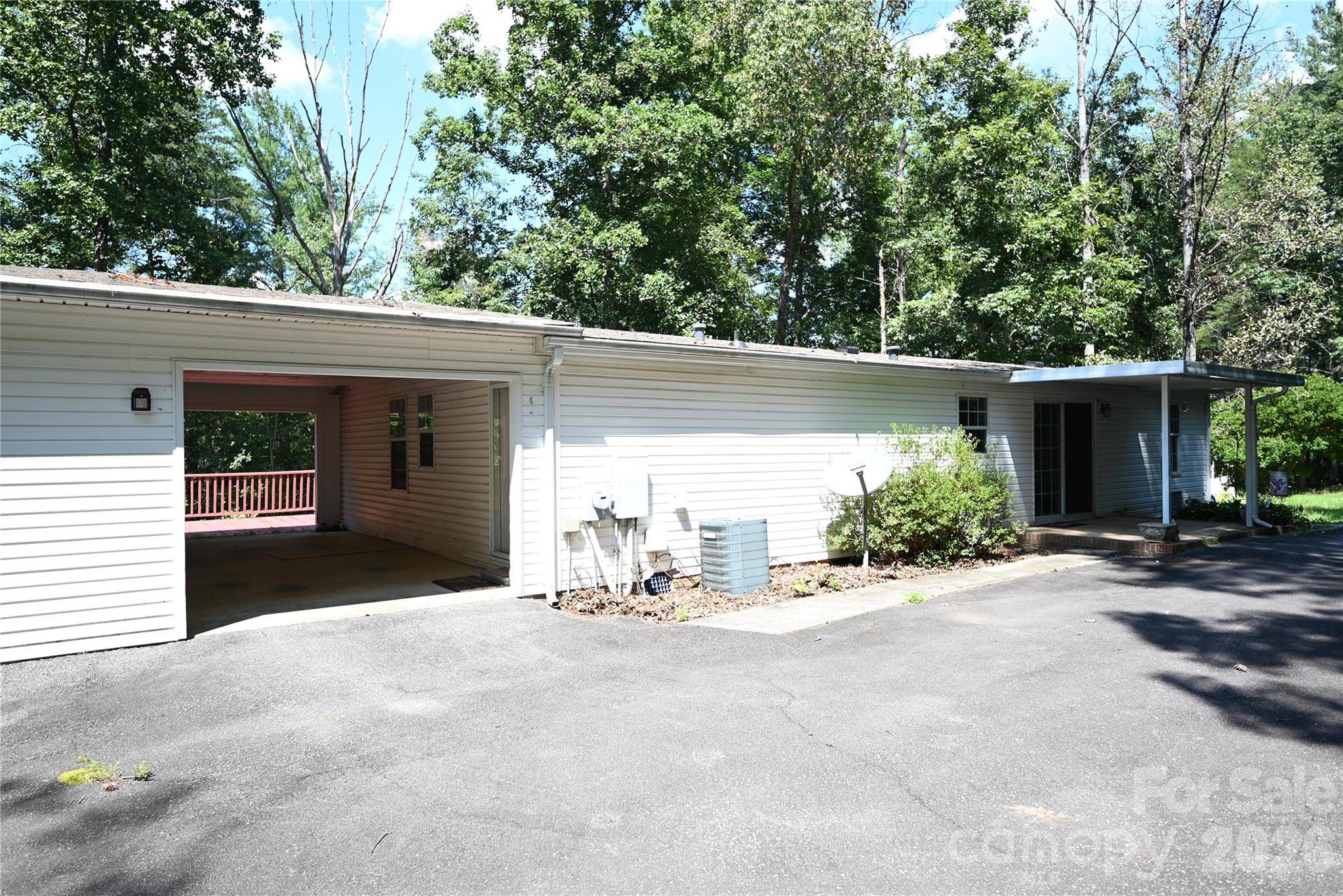 3435 Nelson LN, Morganton, NC 28655