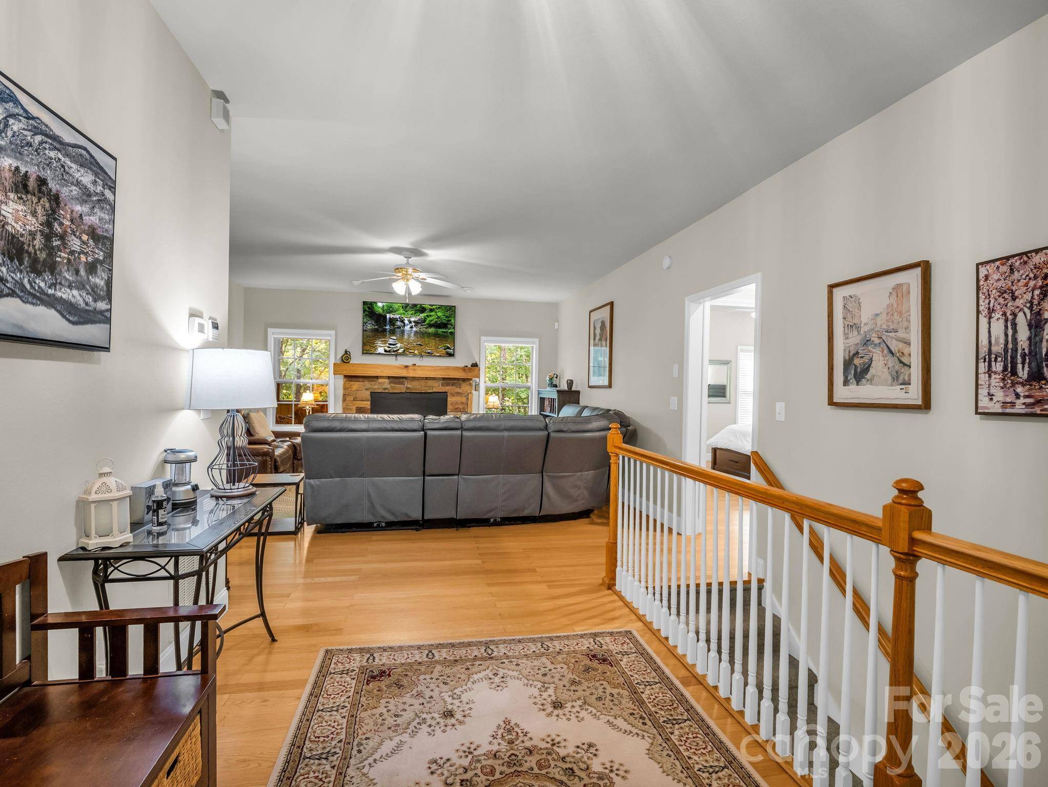 107 Wilkerson CT, Lake Lure, NC 28746